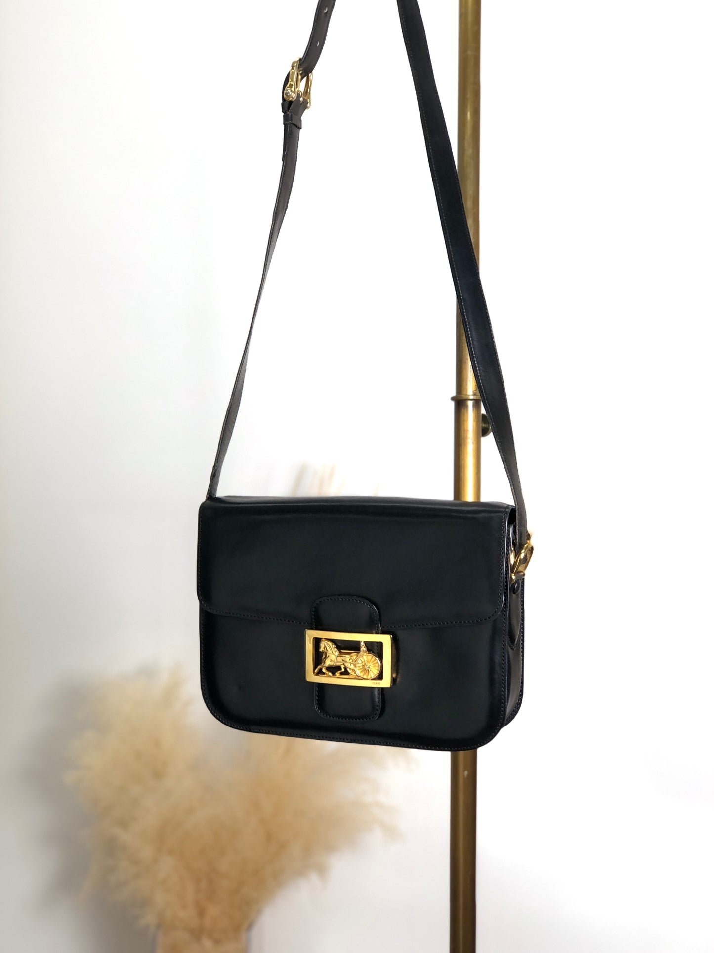 CELINE Horse Carriage Shoulder bag Black Vintage rfmfw6