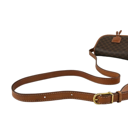CELINE Macadam Blason Tassel Shoulder bag Brown Vintage hkgap3
