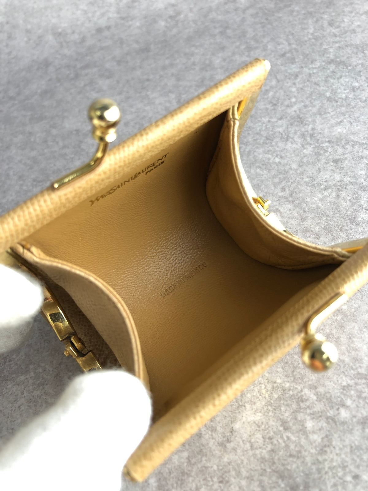 Yves Saint Laurent YSL Logo Metal Clasp Coin Purse Beige Vintage 6fj2nf