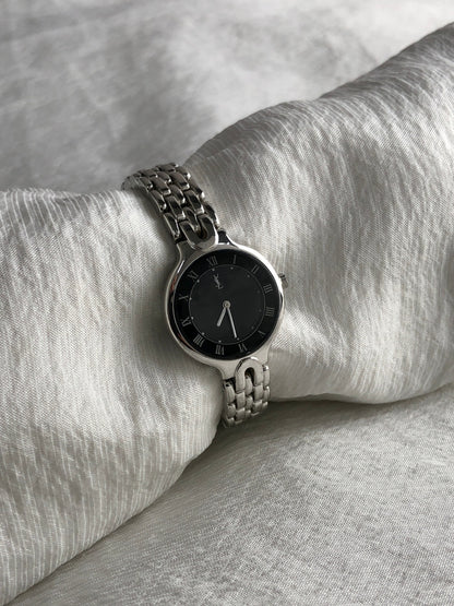 Yves Saint Laurent YSL Logo Quartz Watch Silver 2823-288458 Vintage 4rhgue