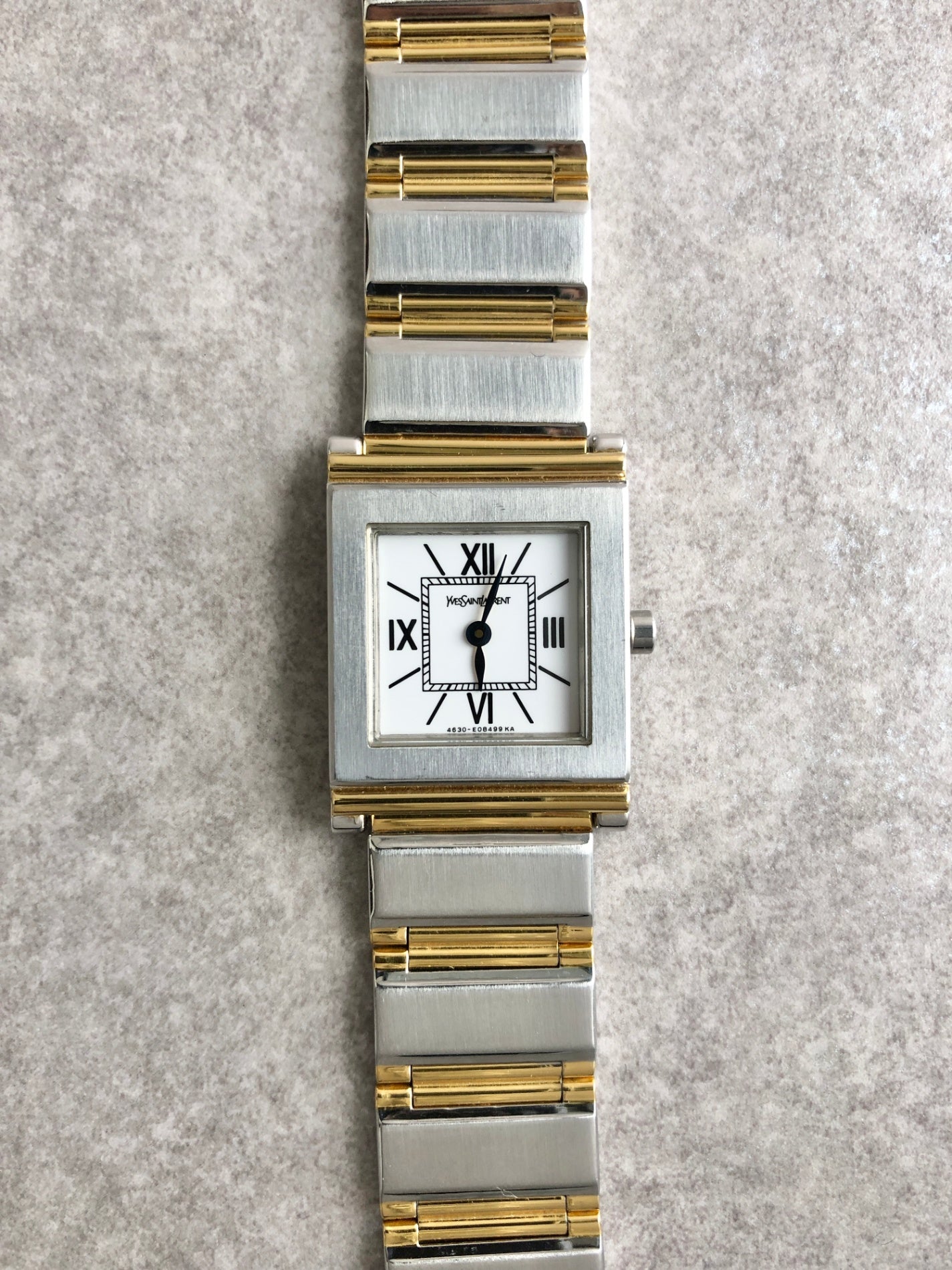 Yves Saint Laurent Quartz Watch Silver Vintage 4625-E68621 TA b22nty