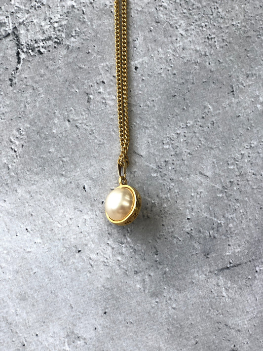 CELINE Logo Pearl Necklace Gold Vintage igjaxf