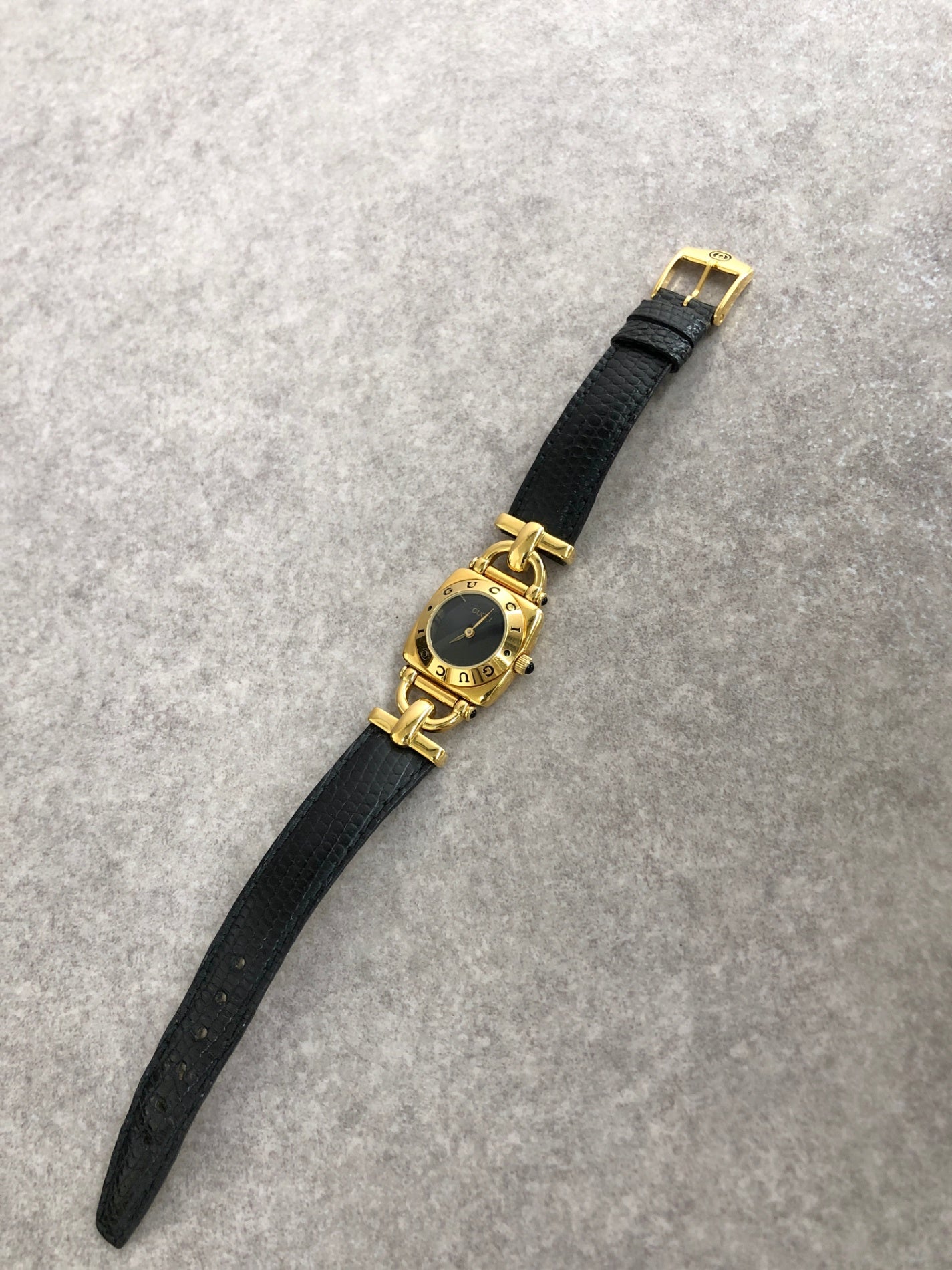 GUCCI Logo Watch Gold×Black 6300L Vintage j8nsfp