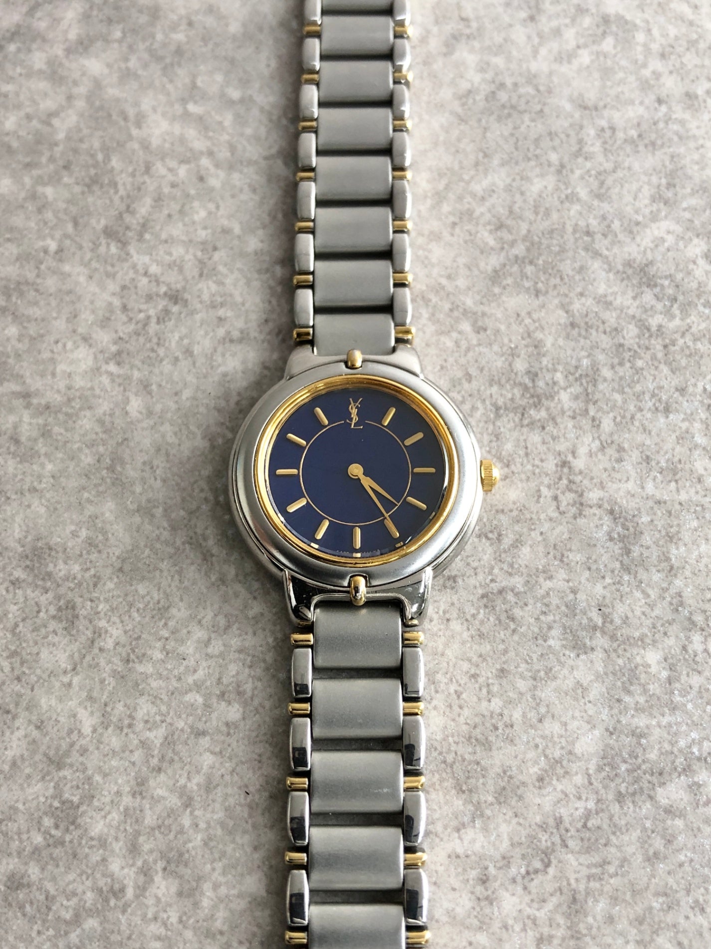 Yves Saint Laurent YSL Logo Quartz Watch Silver 5420-F45413 Vintage 8eadpy