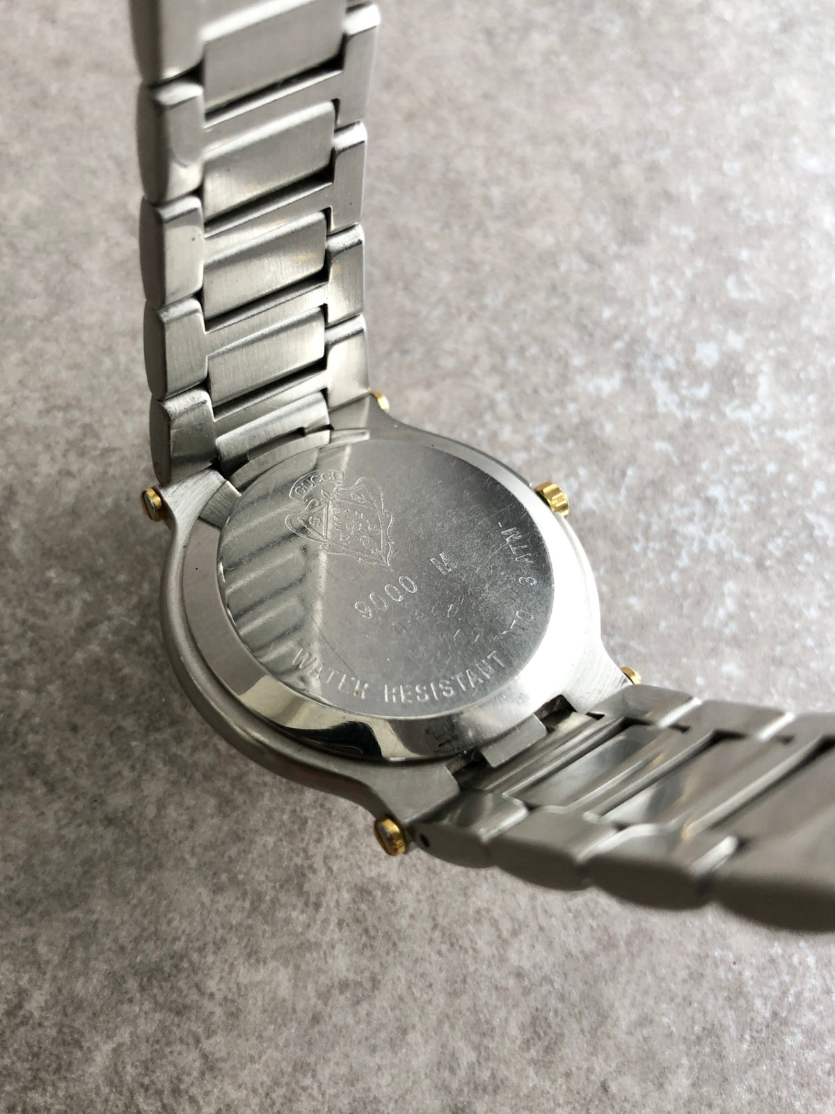 GUCCI Logo Quartz Watch Silver×Gold 9000M Vintage zgvkkw