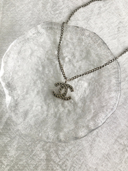 CHANEL Coco Mark 項鍊銀色復古 erswfu