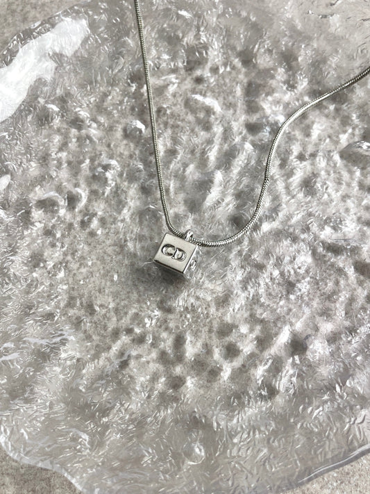 Christian Dior CD Logo Necklace Silver Vintage aurwmg