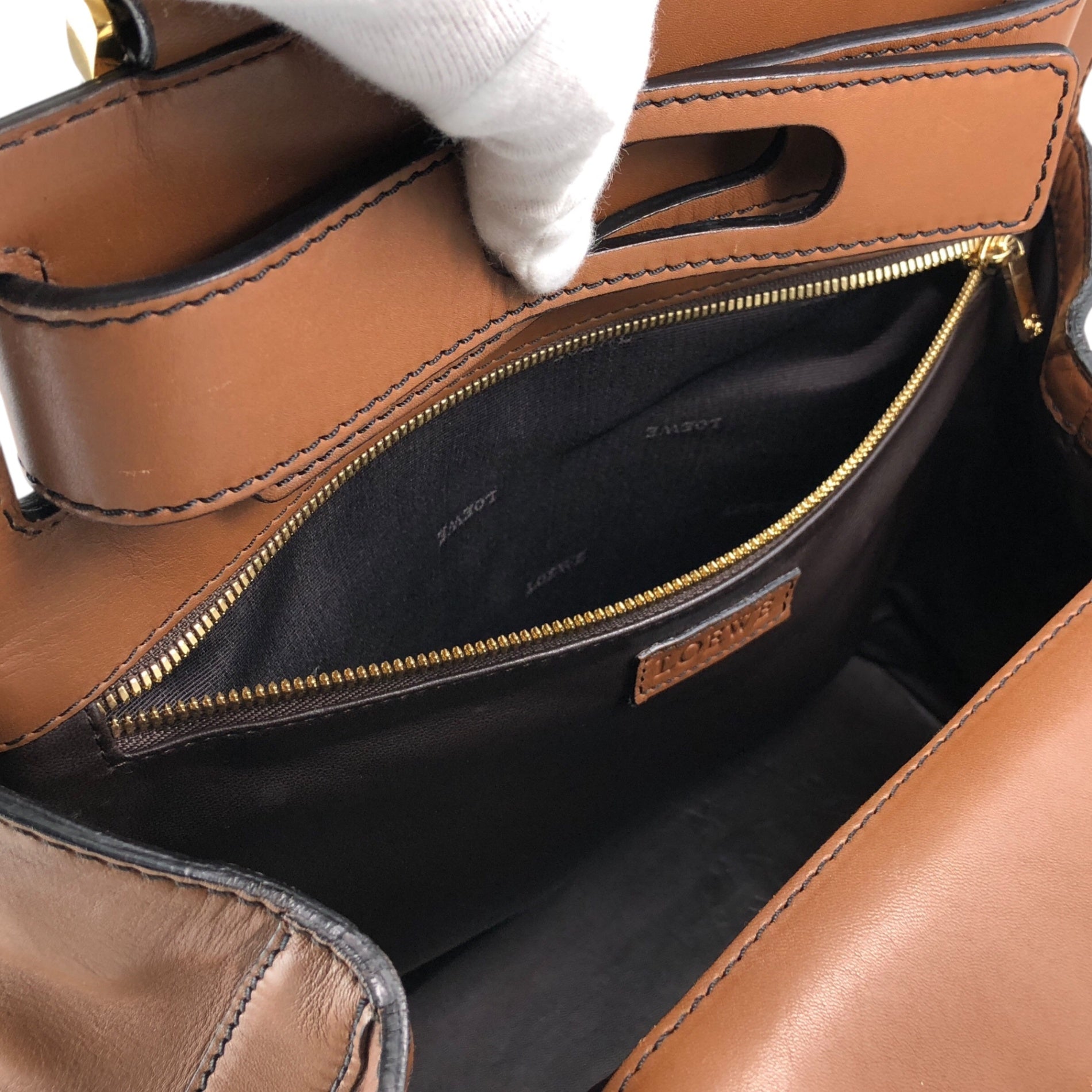 LOEWE Turn Lock Handbag Brown Vintage u4bec7 – VintageShop solo