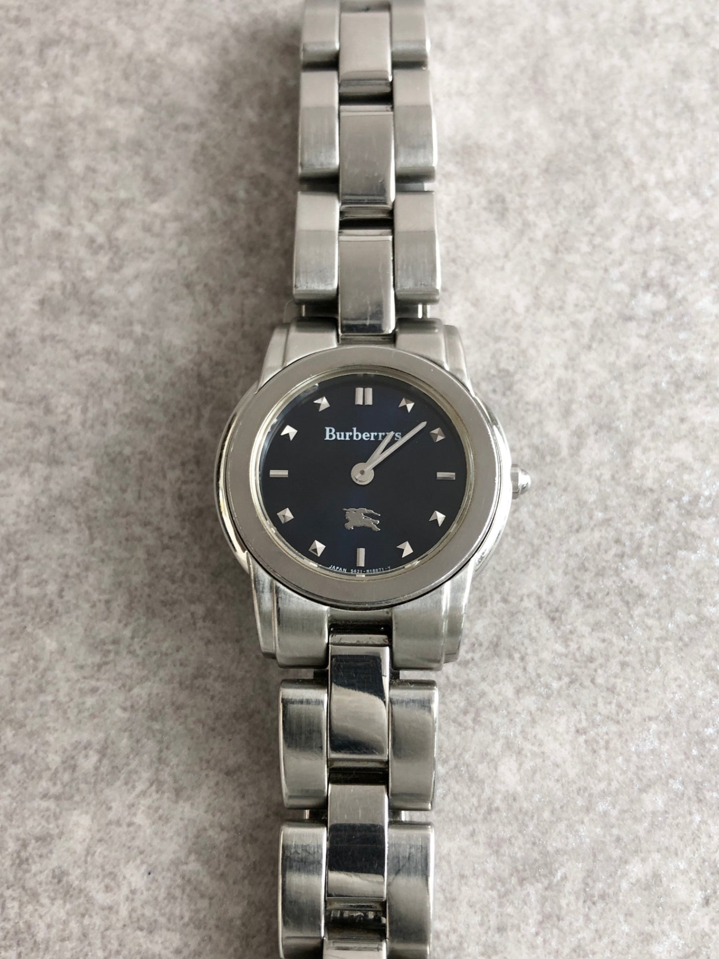 BURBERRY Logo Watch Silver 5421-H11411 Vintage 38ehpt