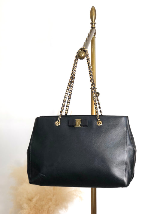 Salvatore Ferragamo Vala Ribbon Handbag Chain Shoulder bag Black Vintage 7fajd7