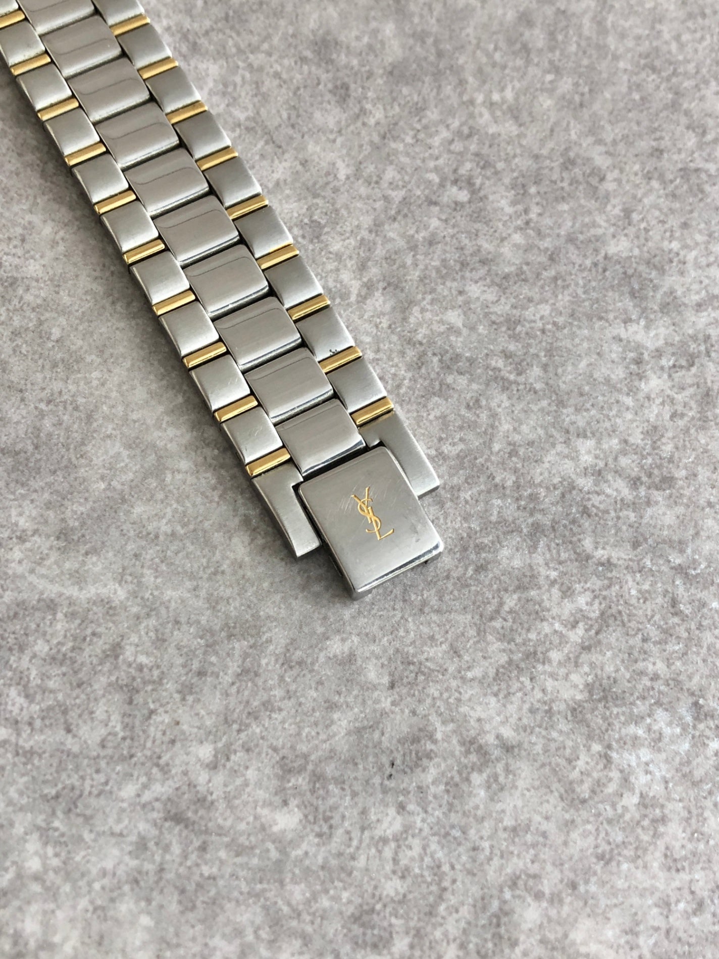 Yves Saint Laurent YSL Logo Watch Silver 4630-E63441 Vintage xg3wb2