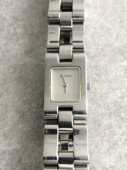 GUCCI Square Watch Silver 2305L Vintage 5db4xv