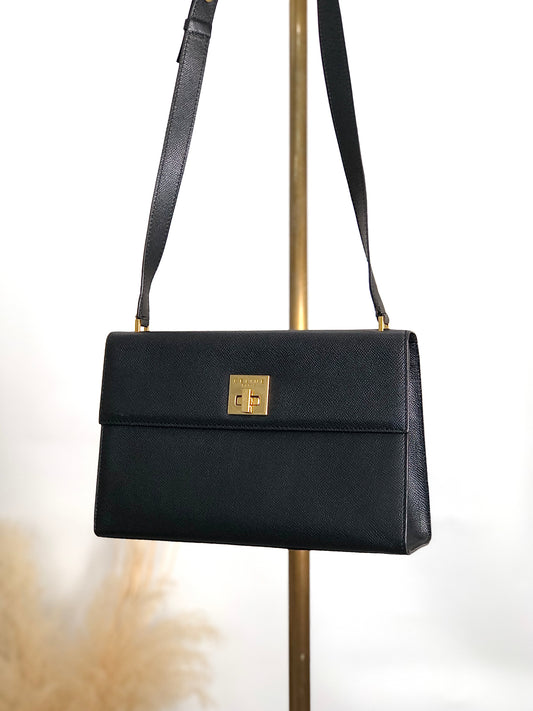 CELINE Turn Lock Shoulder bag Black Vintage ni6cxe