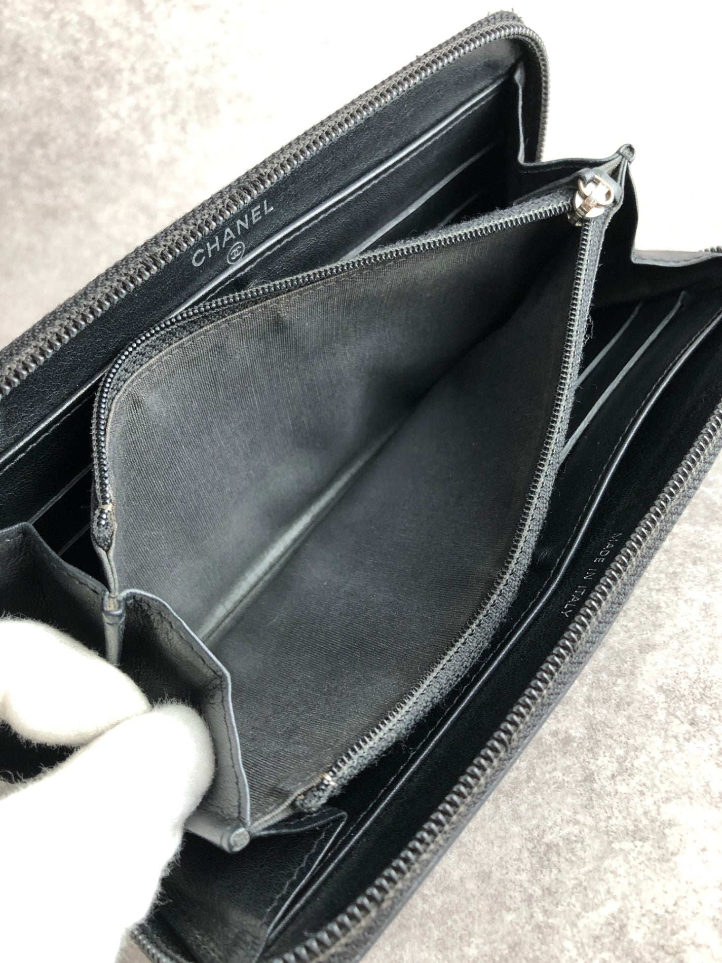 CHANEL Coco Mark Long Wallet Black Vintage cvjxwf