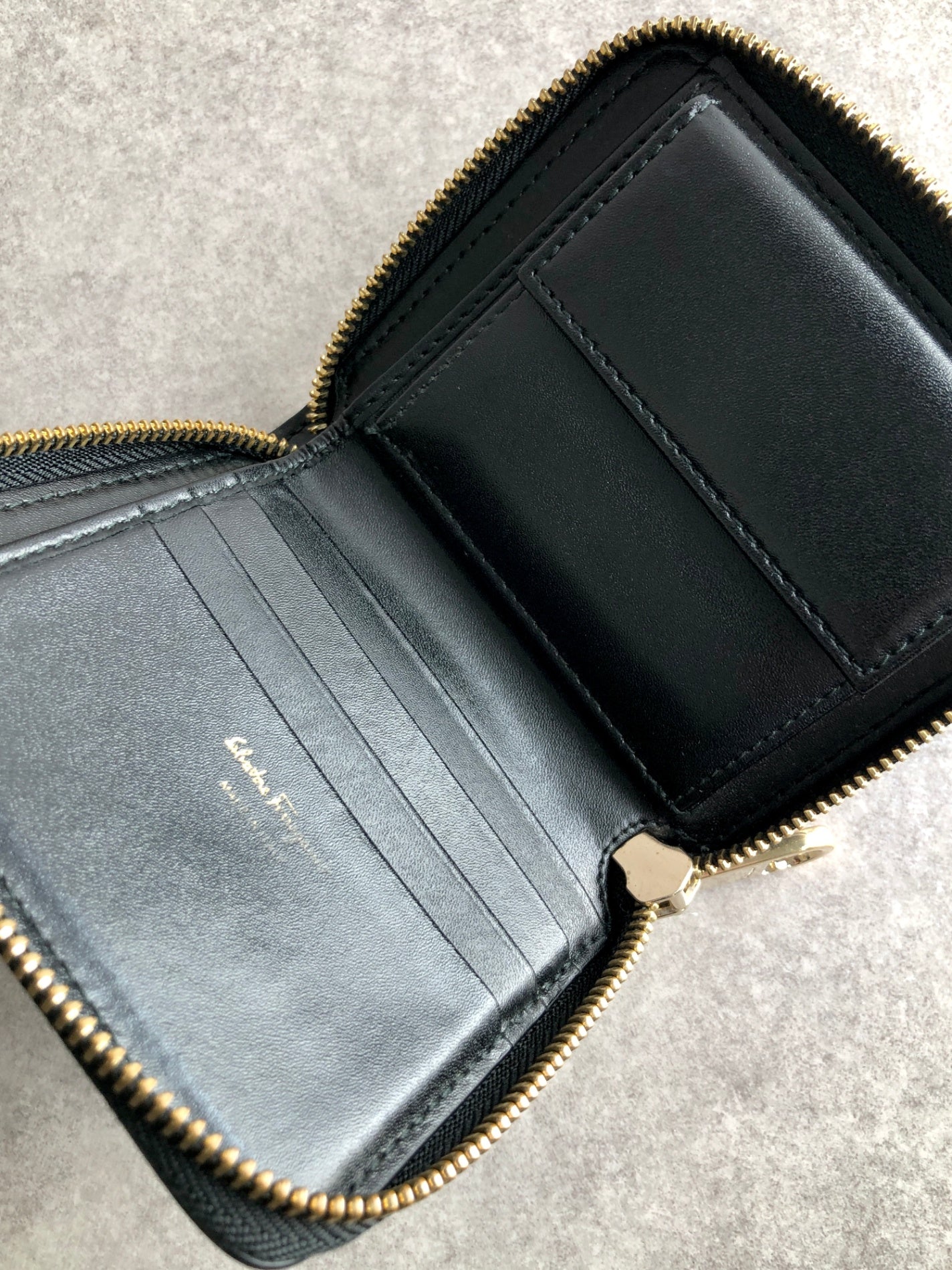 Salvatore Ferragamo Gancini Folded Wallet Black Vintage f27ab4