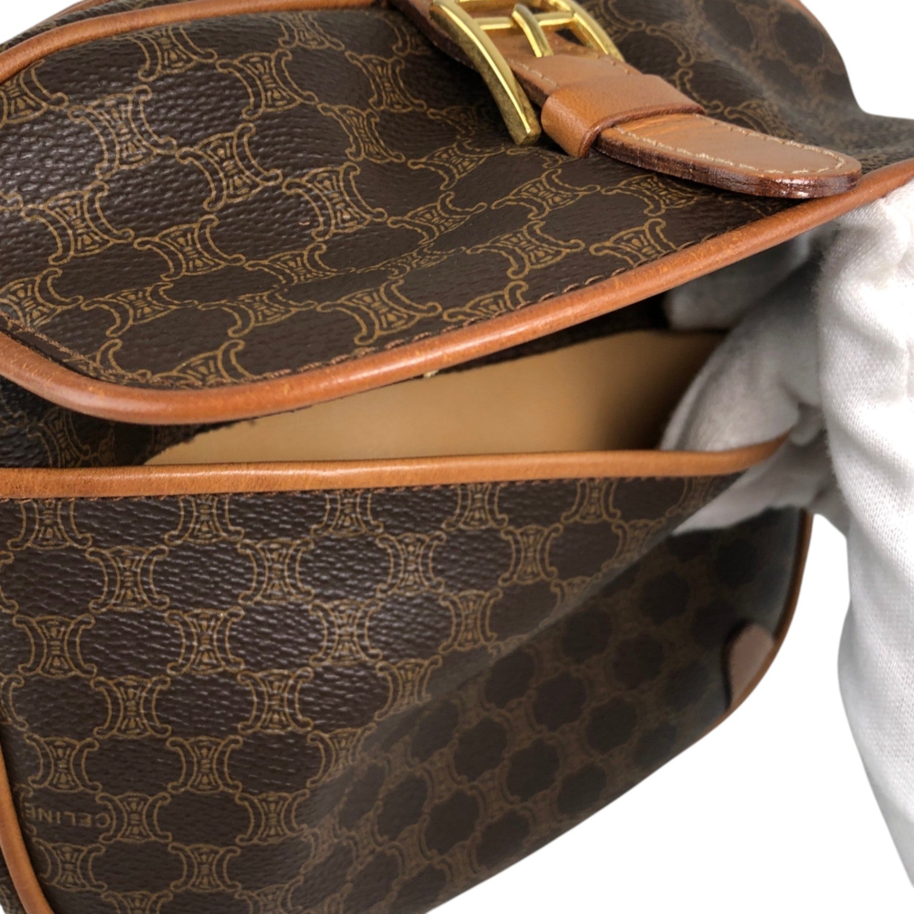CELINE Macadam Front Buckle Shoulder bag Brown Vintage htiyru