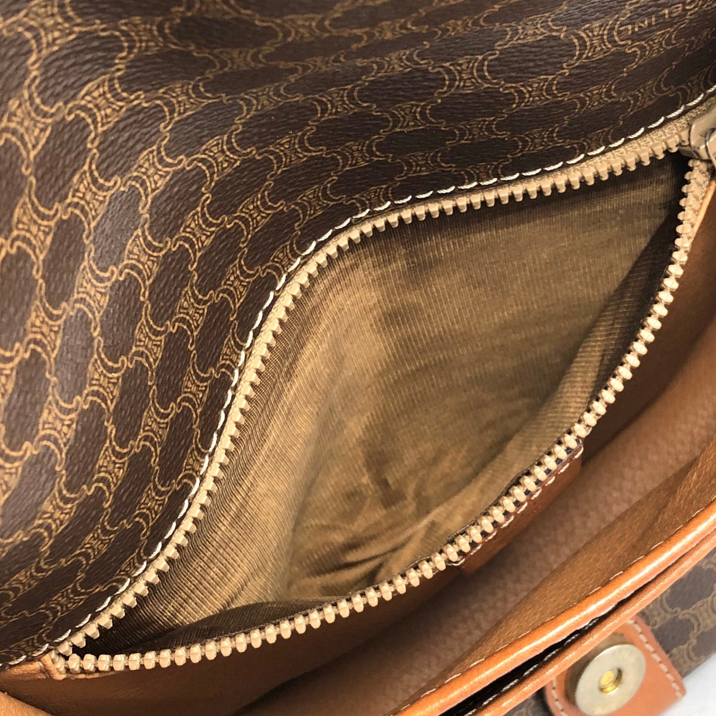 CELINE Macadam Blason Front Buckle Shoulder bag Brown Vintage g58842
