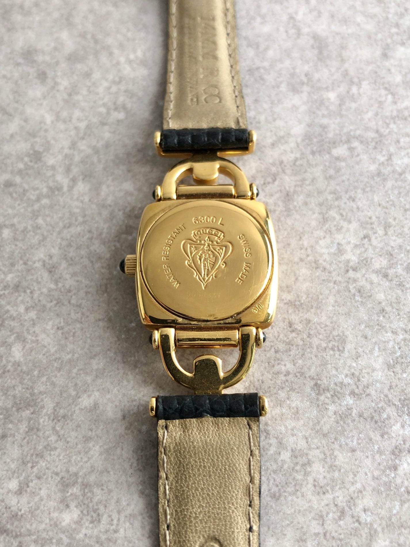 GUCCI Logo Watch Gold×Black 6300L Vintage j8nsfp