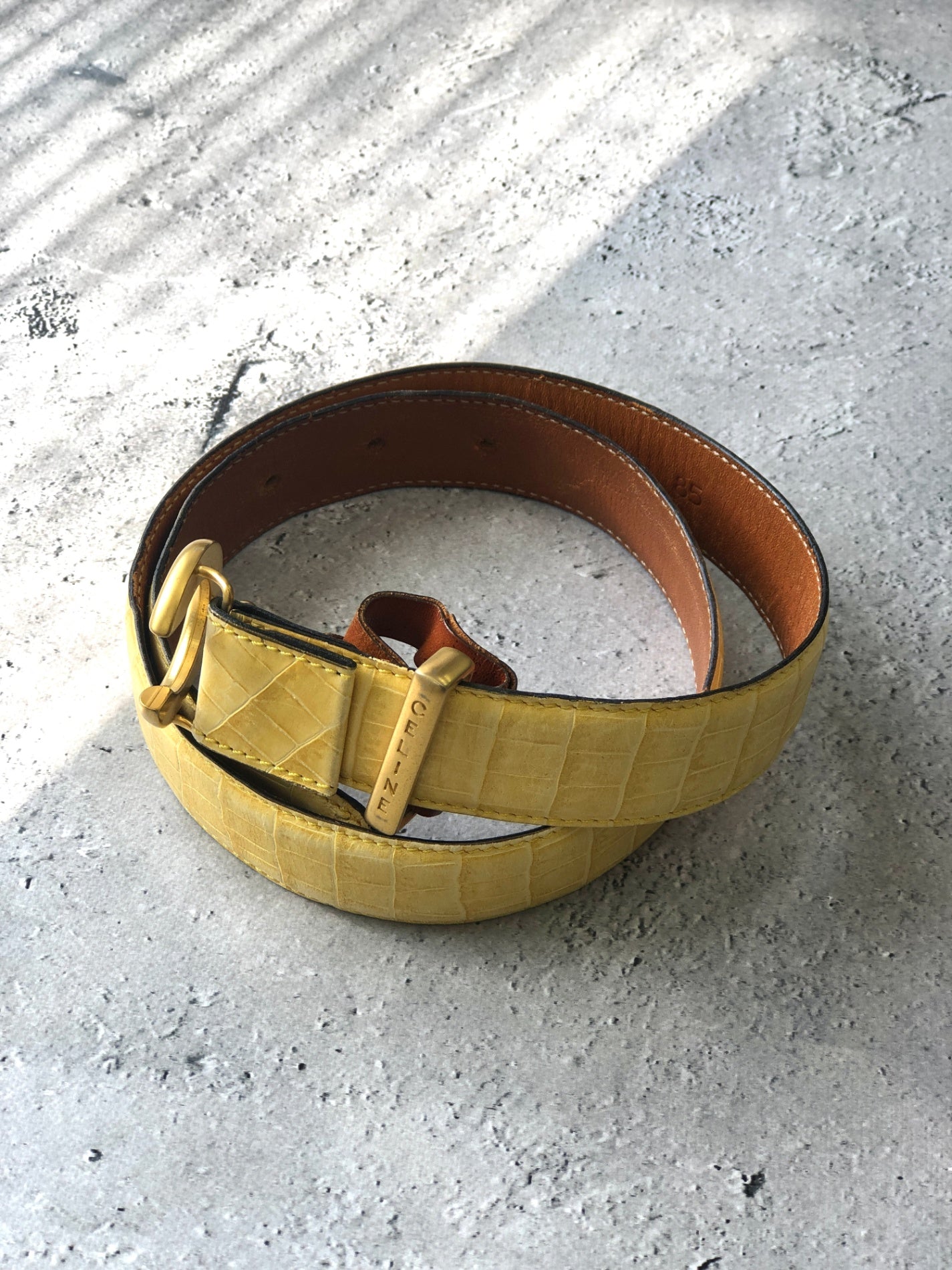 CELINE C Logo Leather Belt Beige Vintage v3ejh6