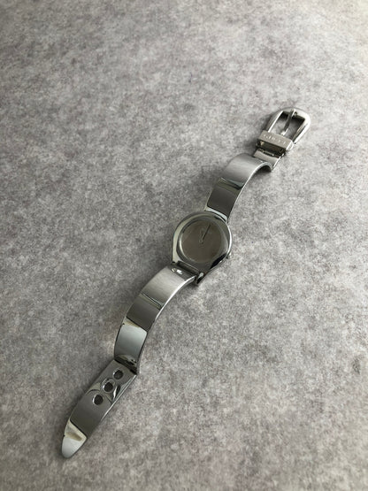 GUCCI Logo Bangle Quartz Watch Silver 6700L Vintage btrc45