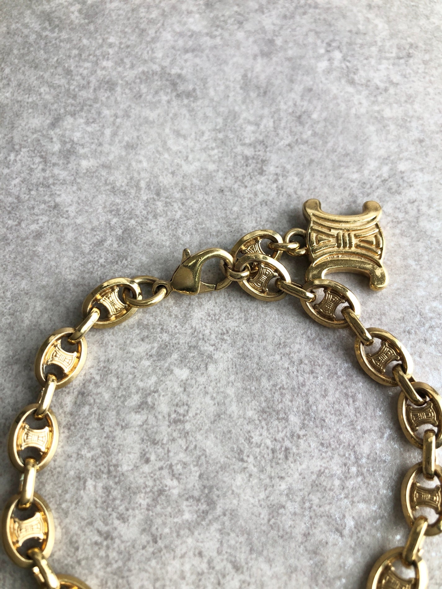 CELINE Triomphe Bracelet Gold Vintage 5uzsv2