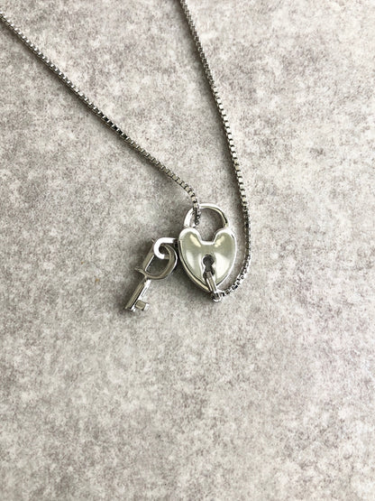 Christian Dior Logo Heart Motif Necklace Silver Vintage psrkeb