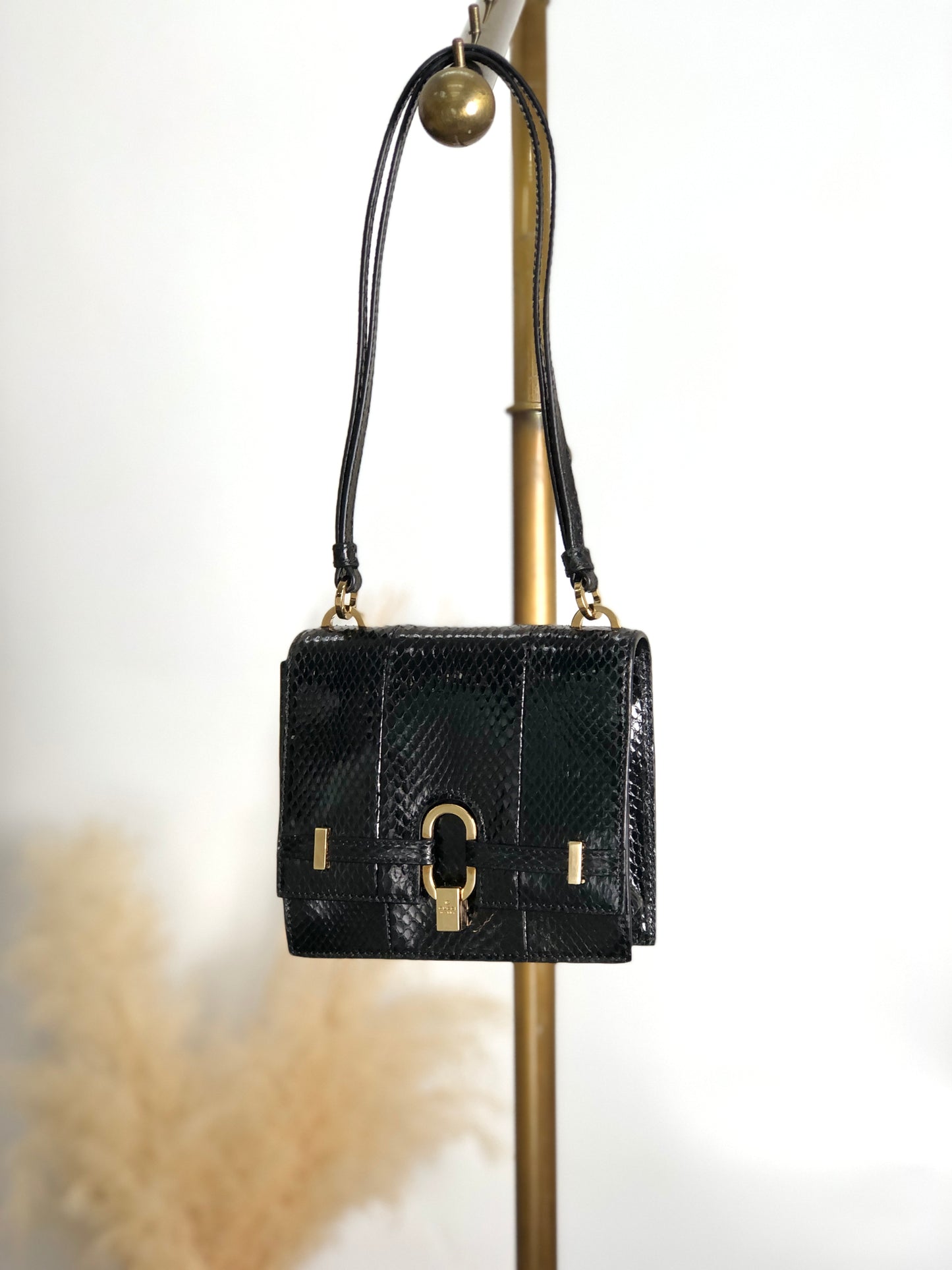 GUCCI Flap Shoulder bag Black Vintage d5877a