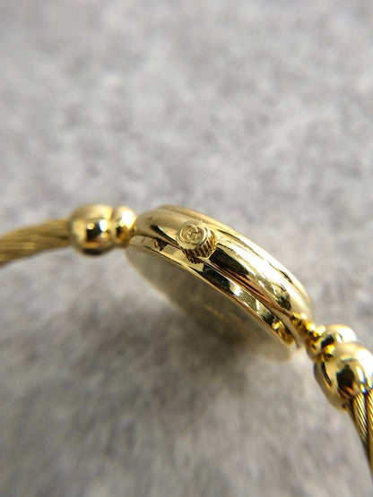 GUCCI Logo Bangle Watch Gold Vintage ngrkgb