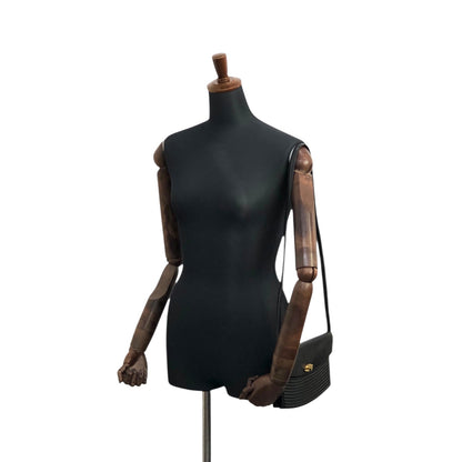 LOUIS VUITTON Epi Turn Lock Shoulder bag Black Vintage 6y7n33