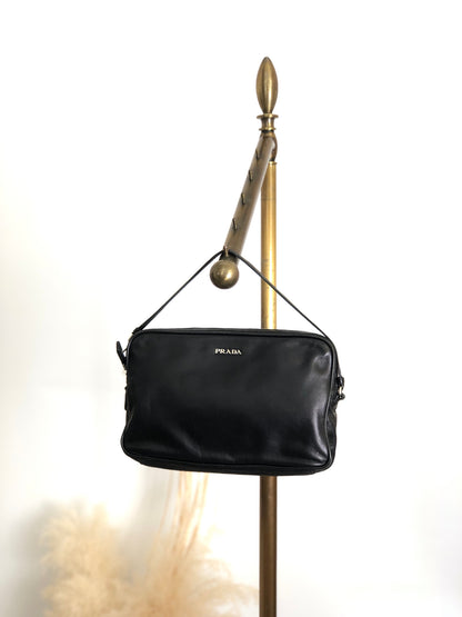 PRADA Logo Pouch Black Vintage e5kf4y