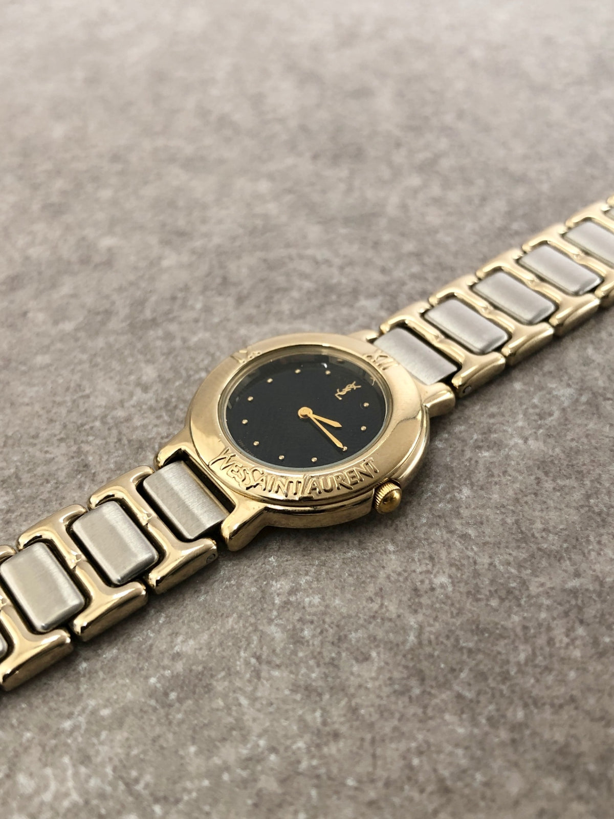 Yves Saint Laurent Quartz Watch Silver Gold 2200-229789Y Vintage ss777s