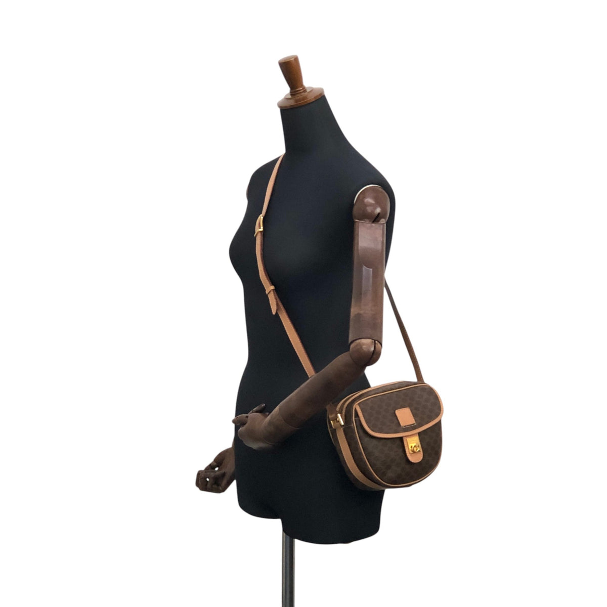 CELINE Macadam Gancini Shoulder bag Brown Vintage ymrfek