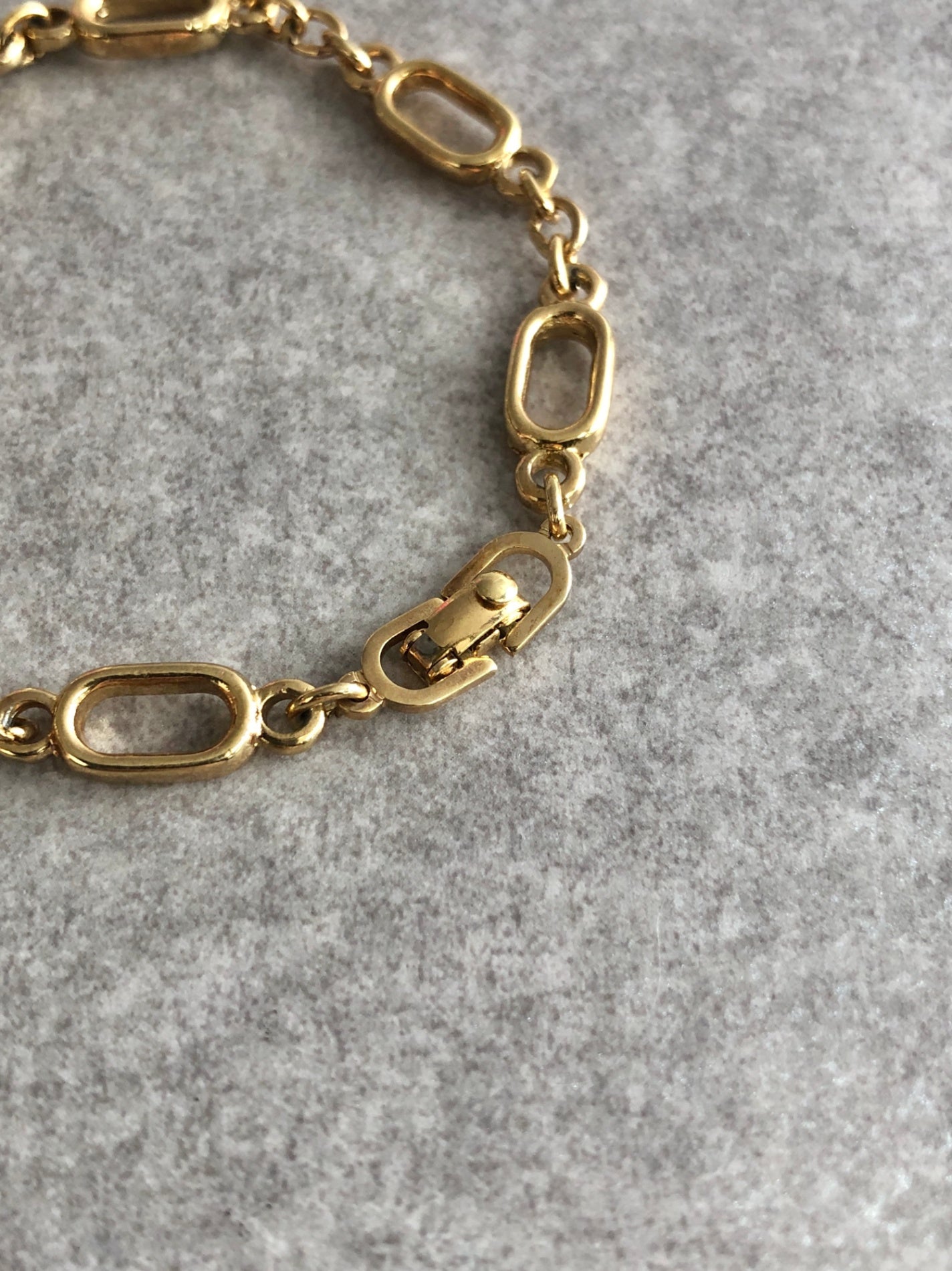 Christian Dior CD Logo Bracelet Gold Vintage y4mdib