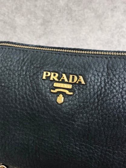 PRADA Logo Small Chain Handbag Navy Vintage vycuvh