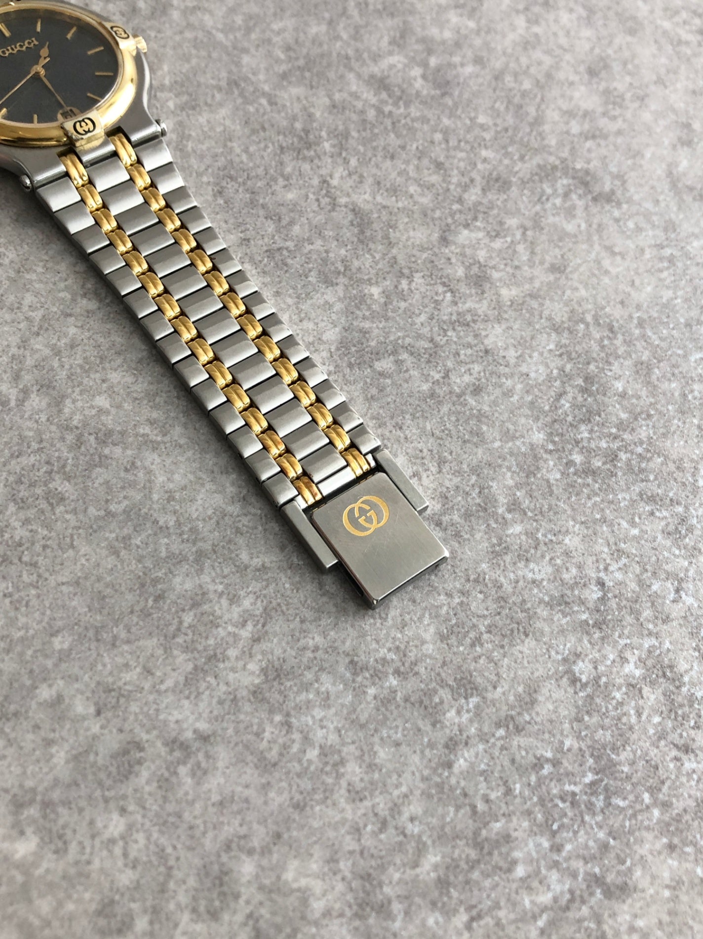 GUCCI Logo  Watch Silver×Gold 9000M Vintage devypm