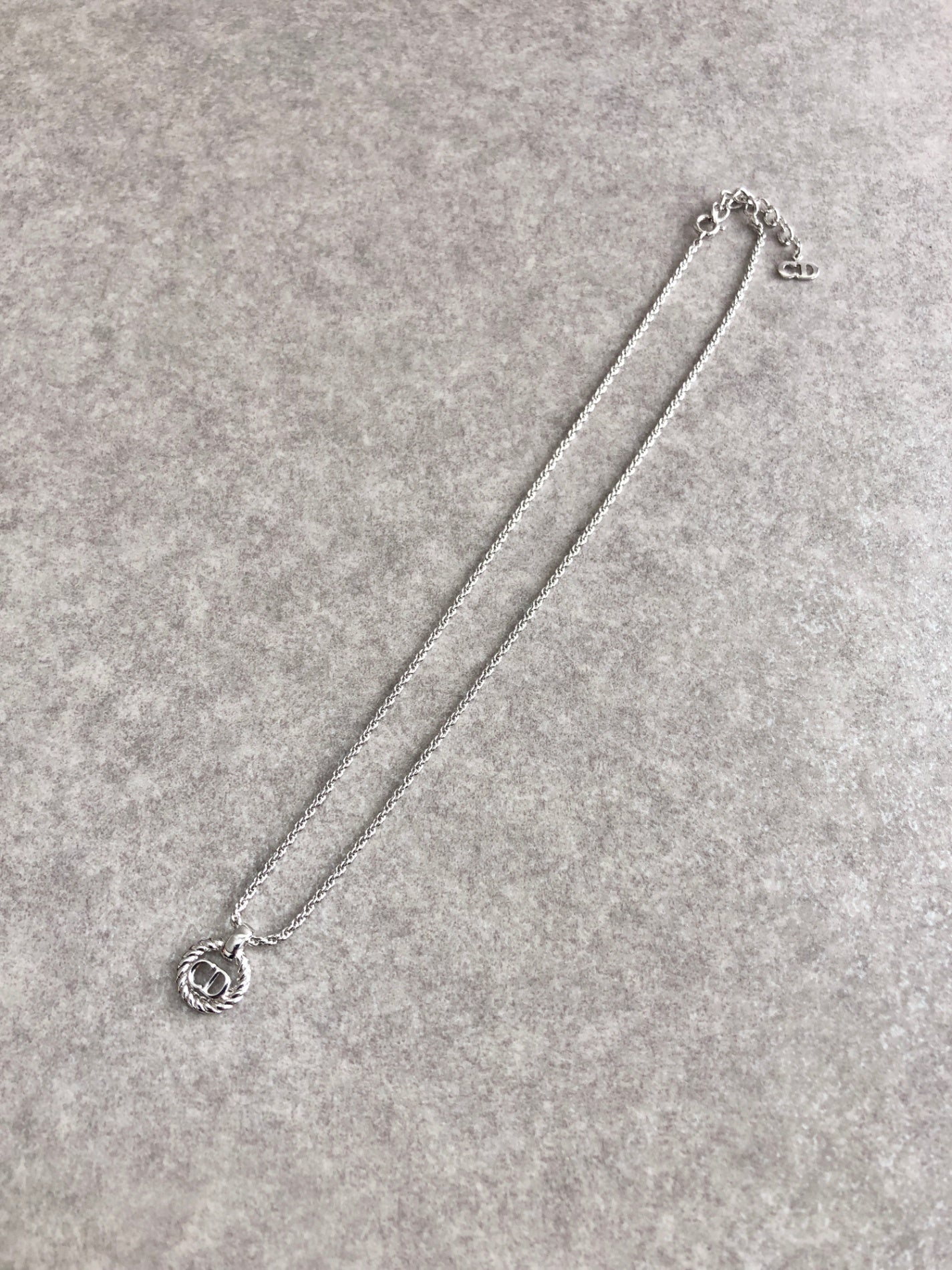 PETIT CD ロゴモチーフ シルバー ネックレス ディオール ネックレス DIOR PETIT CD NECKLACE メタル クリスタル