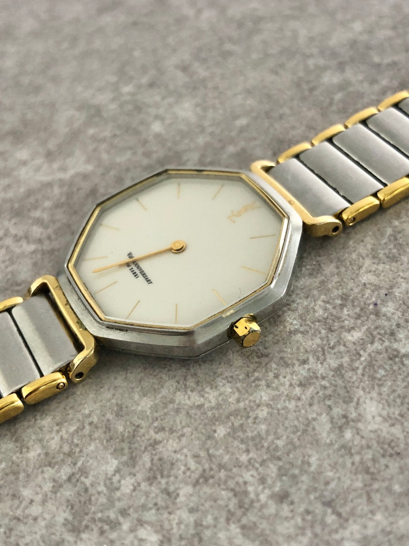 Yves Saint Laurent YSL Logo Quartz Watch Silver 2720-272269 Vintage ac8wwe