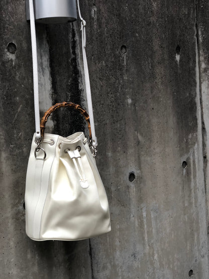 GUCCI Bamboo Nylon Patent leathe Whiter 4umeg6