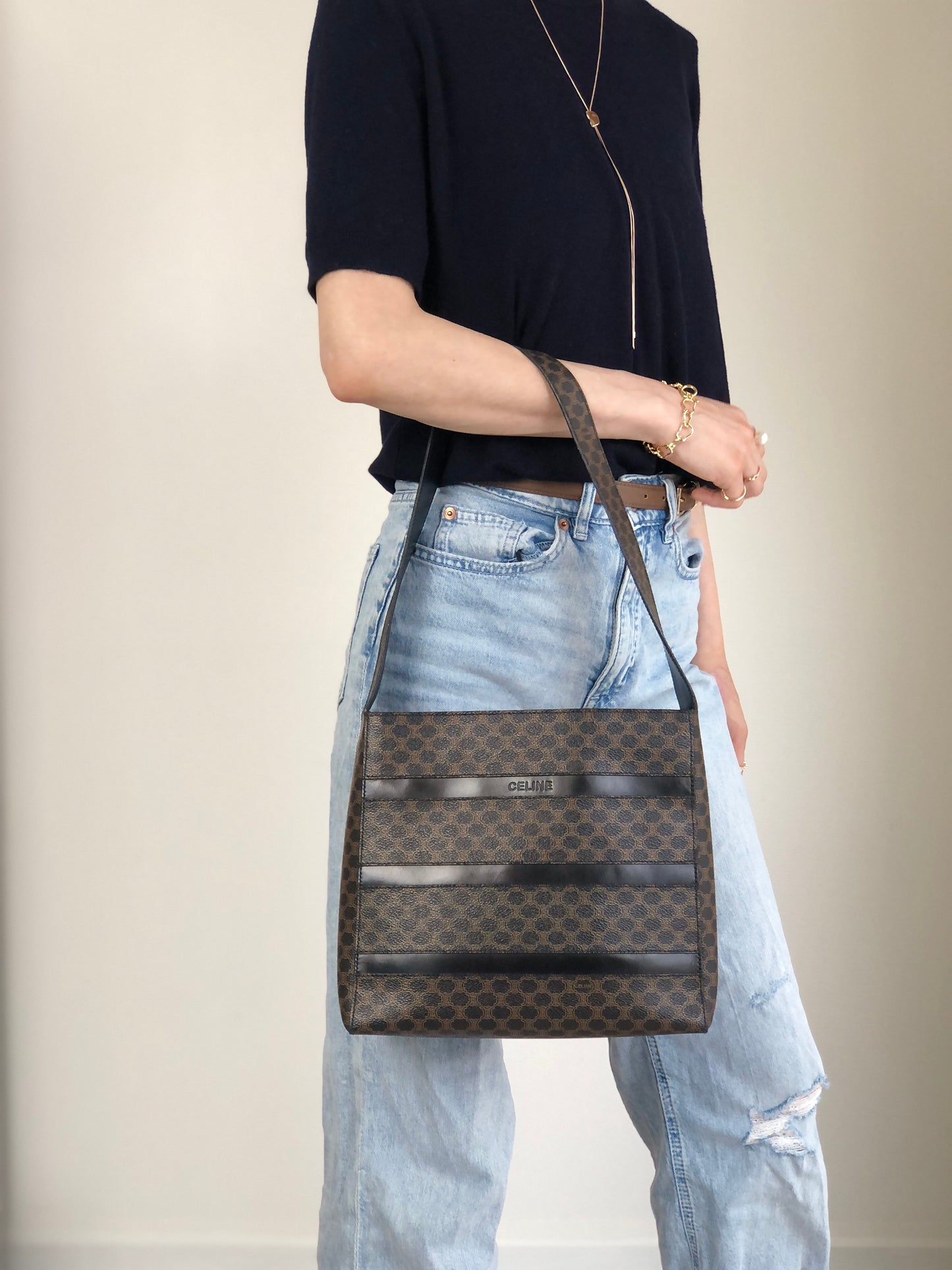 CELINE Macadam Shoulder bag Black Vintage t43kf8