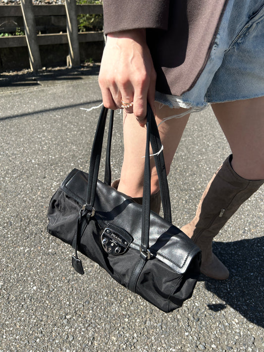 PRADA Triangle Logo Front Lock Totebag Black Vintage dggbp5
