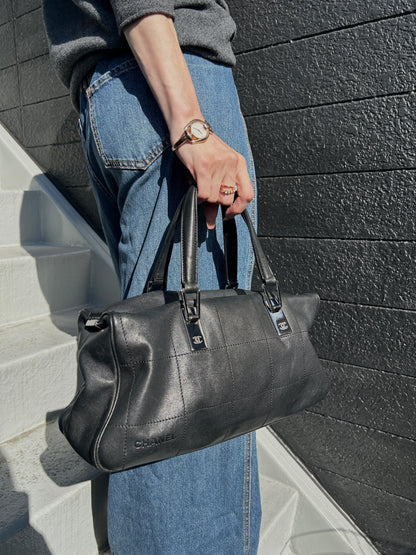 CHANEL Chocolate Bar Handbag Boston bag Black Vintage 6yfva8