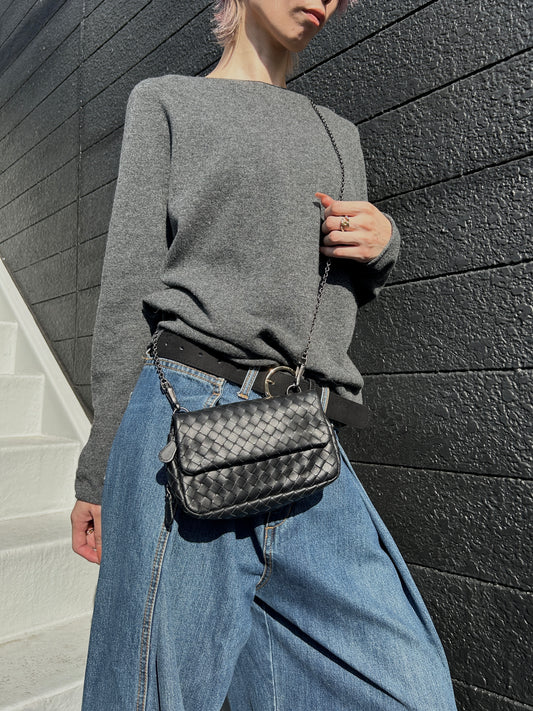 Bottega Veneta Intrecciato Shoulder bag Black Vintage 37ps5x