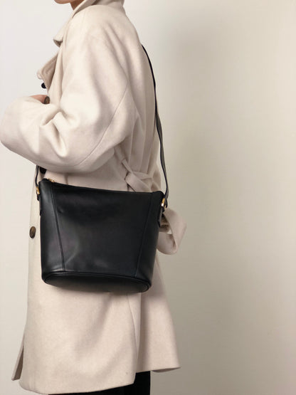 GUCCI Shoulder bag Black Vintage 2f8yuj