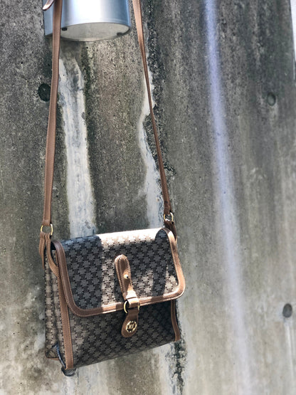 CELINE Macadam Blason Shoulder bag Beige Vintage Old CELINE dbmh2p