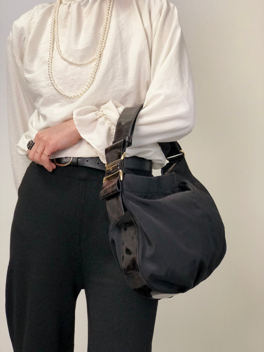 Salvatore Ferragamo Vala Ribbon Shoulder bag Black Vintage xwnsuw