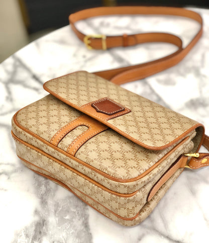 CELINE Macadam Blason Two-line Shoulder bag Beige Vintage Old Celine rmr5gm