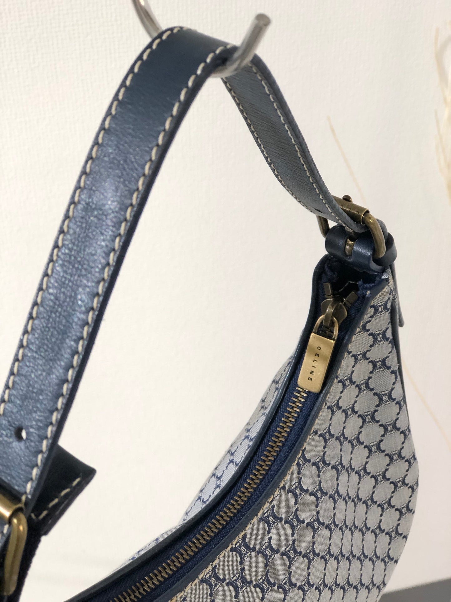 CELINE Blason Triomphe Pattern Handbag Hobobag Navy Vintage Old Celine xeda2r