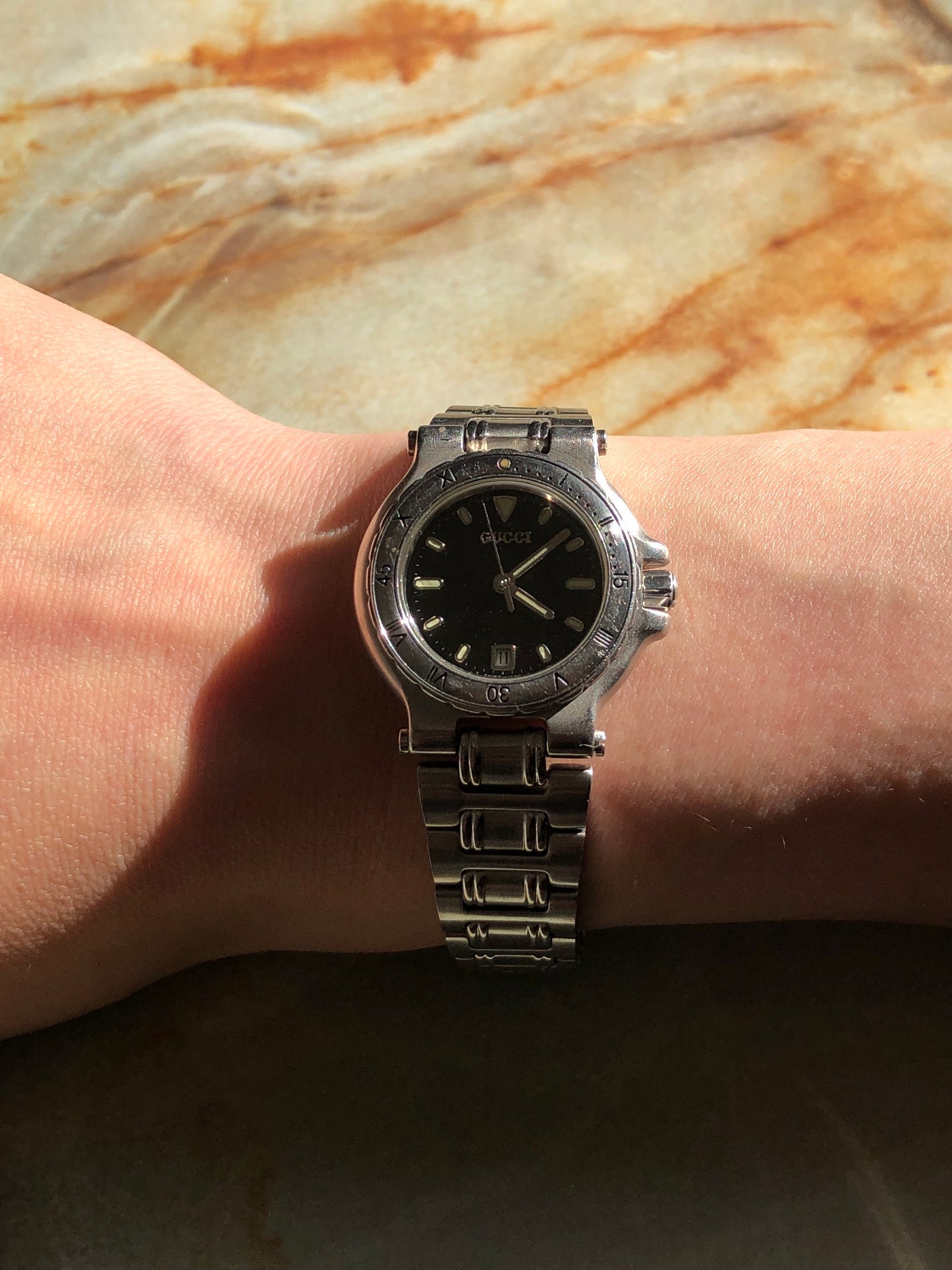 GUCCI Logo Quartz Watch Silver 9700L Vintage gxdvy8