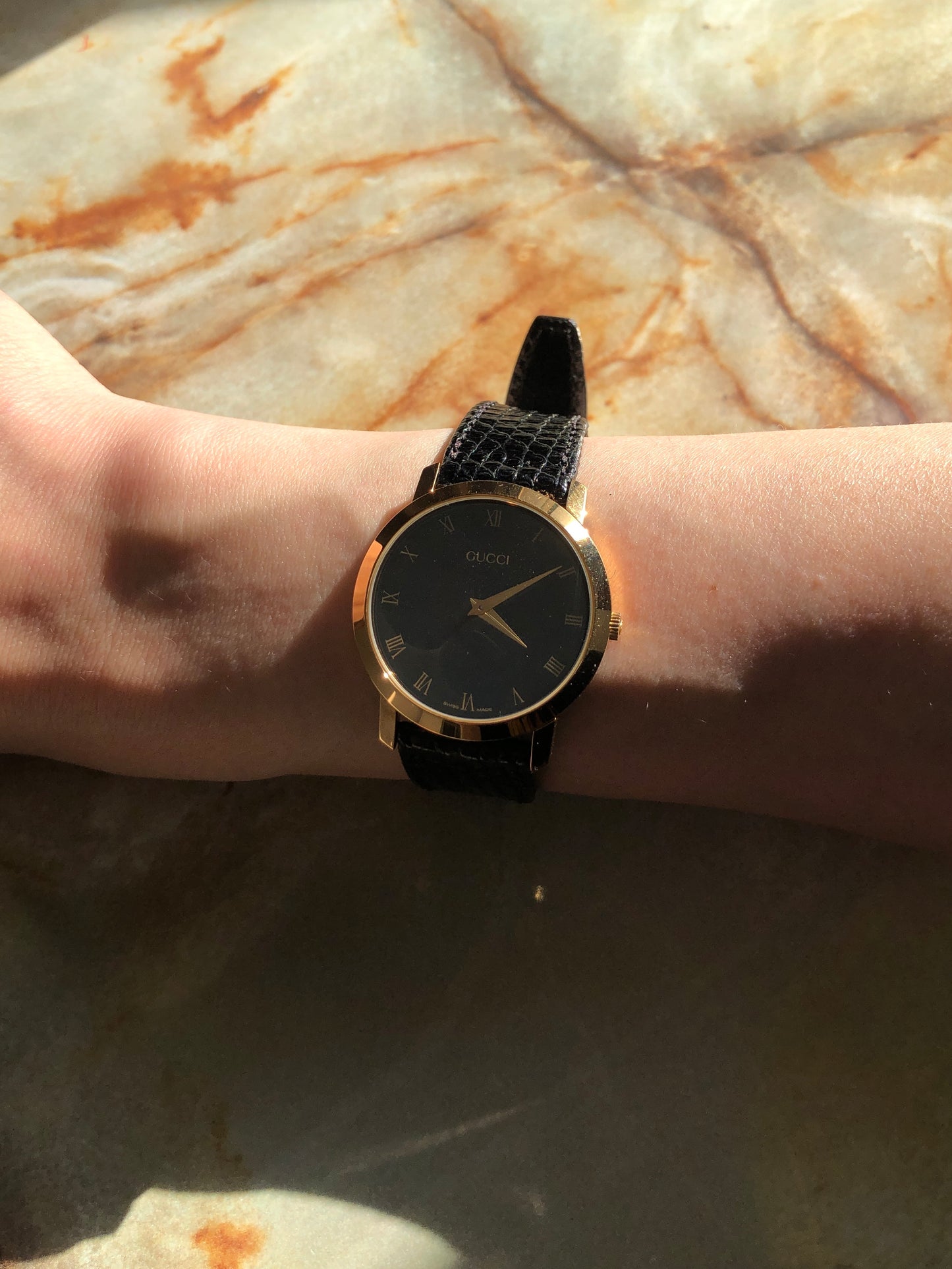 GUCCI Logo Quartz Watch Black Vintage yck25p