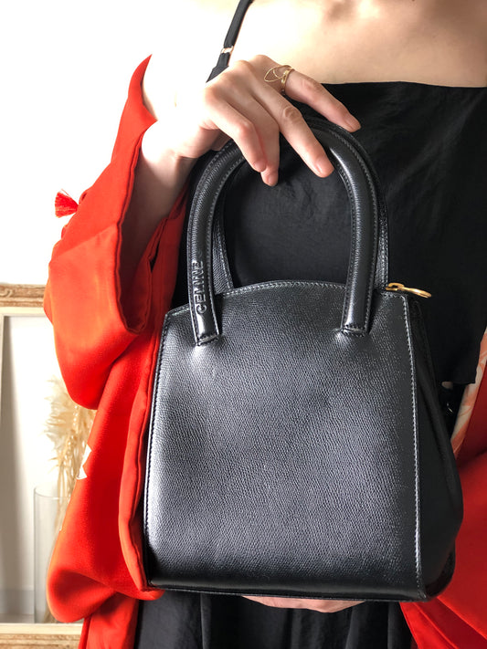 CELINE Logo Embossed Handbag Black Vintage b6gjb2
